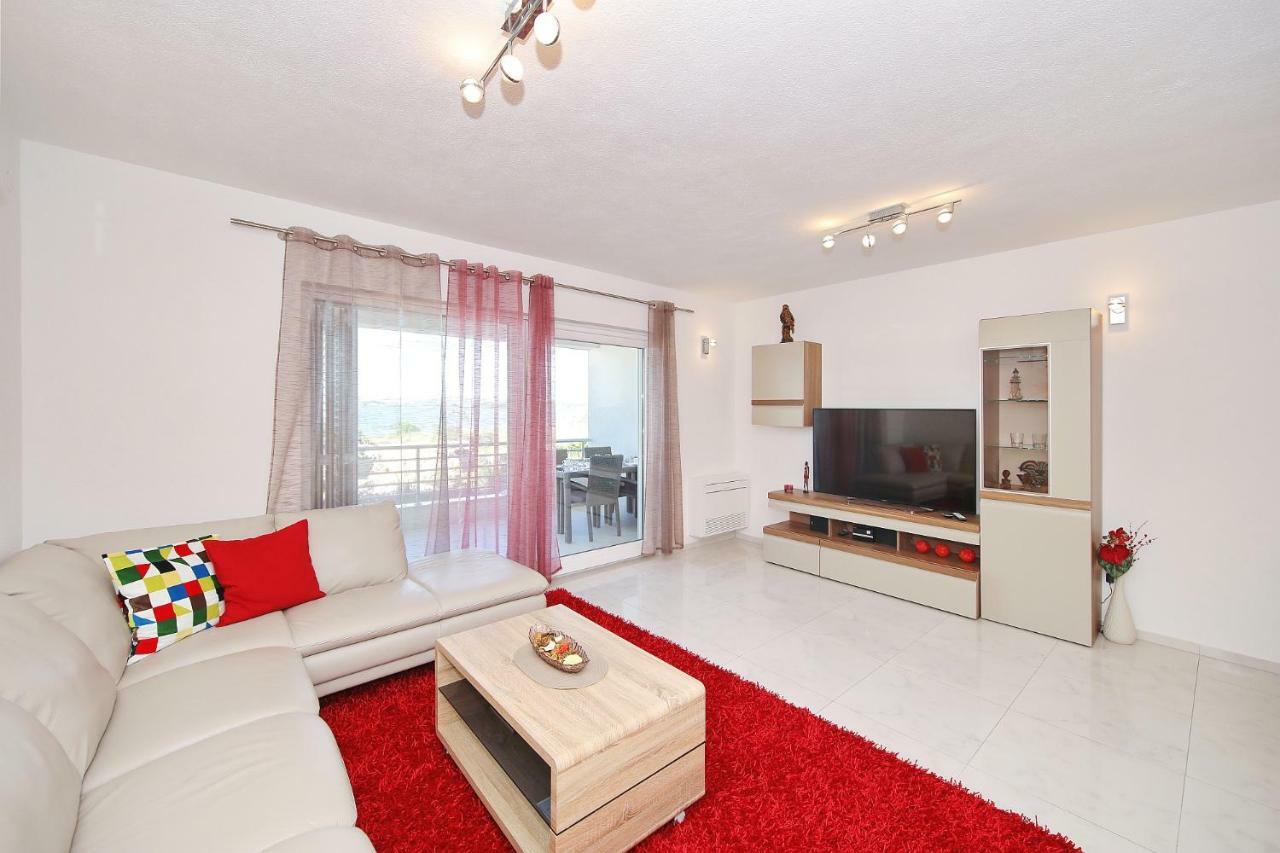 Apartment Lana Pašman Dış mekan fotoğraf